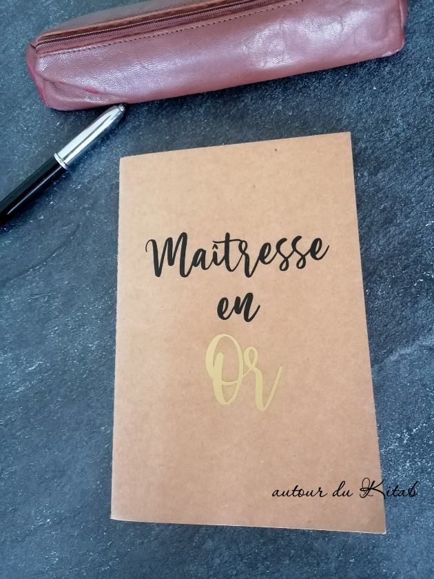 note book maitresse en or